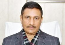 जिले के बाजारों समेत प्रतिष्ठानों में साप्ताहिक बंदी के डीएम ने दिए निर्देश