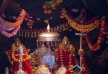 वैष्णो देवी में दर्शन के लिए अब ऑनलाइन बुकिंग अनिवार्य