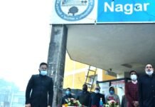गणतंत्र दिवस पर नगर आयुक्त ने दिलाई स्वच्छता की शपथ