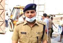 भरभराकर गिरा निर्माणधीन लेंटर, मजदूर की मौत