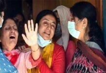 कश्मीर में अब हिंदू शिक्षिका का मर्डर, स्कूल के भीतर वारदात, विरोध में हंगामा