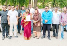 लोनी चेयरमैन ने भाजपा विधायक पर लगाए गंभीर आरोप, मुख्यमंत्री कार्यालय पर धरने की चेतावनी