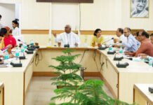 चाइनीज उत्पाद का प्रयोग बंद कर मिट्टी के बर्तनों को दे बढ़ावा: ओमप्रकाश