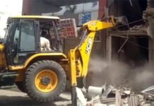 कानपुर हिंसा : मास्टर माइंड के रिश्तेदार की अवैध इमारत पर चला बुलडोजर