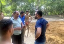 नगर आयुक्त ने खिलाडिय़ों को दिया खेल मैदान का तोहफा