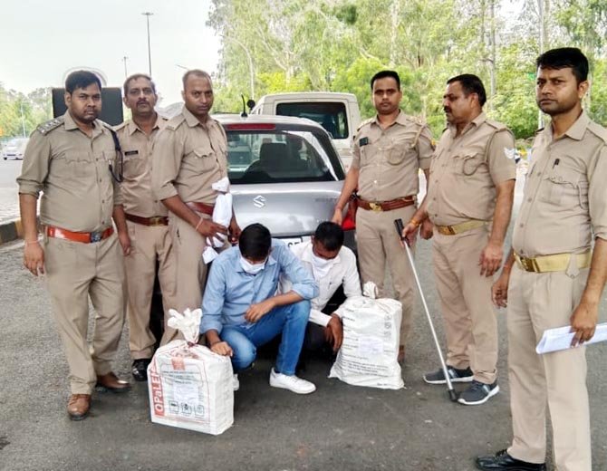 noida-exicse-catch-smugller (1)