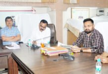 संभव कार्यक्रम में मेयर एवं नगर आयुक्त ने सुनी लोगों की शिकायतें, खुल गई व्यापारी नेताओं की पोल