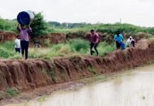 खादर में छापा, शराब की अवैध भट्टियां ध्वस्त