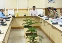 दिन के साथ रातों में भी चलाए सफाई अभियान: बिपिन कुमार