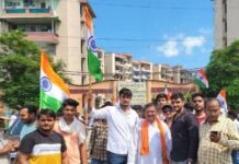 हाथों में तिरंगा झंडा लेकर निकली बाइक रैली, हर घर तिरंगा का संदेश