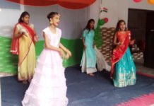 देश भक्ति कार्यक्रम प्रस्तुत कर बच्चों ने बताया आजादी का महत्व