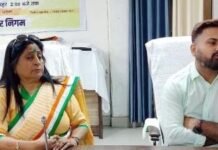 संभव के अंतर्गत समाधान के साथ नगर निगम ने भेंट किया तिरंगा