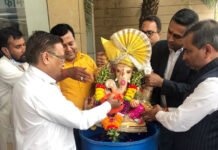 डॉ पीएन अरोड़ा ने इको फ्रेंडली गणपति प्रतिमा का विसर्जन कर दिया पर्यावरण संरक्षण का सदेंश