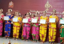 श्री अयप्पा मंदिर में आयोजित नवरात्र उत्सव में बच्चों के नृत्य ने मोहा मन