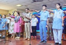 आबकारी विभाग ने छात्र-छात्राओं को दिलाई नशे से दूर रहने की शपथ