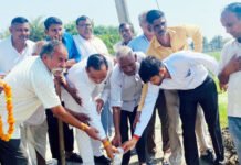 ग्राम पंचायत बिसाहड़ा में 220 मीटर सीसी रोड़ का शिलान्यास
