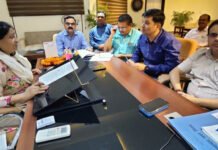 दीपावली एवं छठ पर्व के तैयारियों की मेयर ने की समीक्षा बैठक