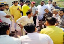 गोली नही फंसती तो मारा जाता विश्व हिंदू परिषद के जिला मंत्री