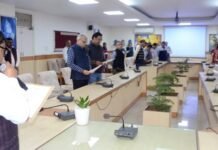 मौलिक कर्तव्य का करें पालन, नहीं होगा अधिकार का हनन: गंभीर सिंह