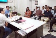 बच्चों के अभिभावकों के आधार को एनपीसीआई डेटाबेस में करें सीडेड: सीडीओ