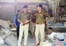 मेटल फैक्ट्री में बदमाशों ने बोला धावा, गार्ड व कर्मचारी को बंधक बनाकर डाली लाखों रुपए की डकैती