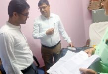 शहर भ्रमण की तर्ज पर आंतरिक विभागों का नगर आयुक्त ने किया निरीक्षण, कर्मचारियों में हड़कंप