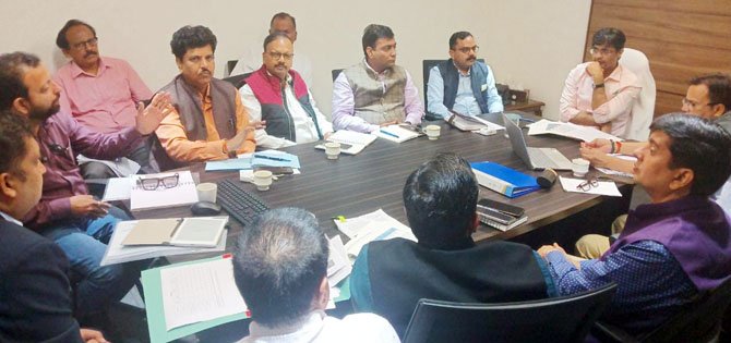 nagar-ayukut-tstp-plant-construction-work-meeting (1)