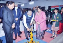 मदर इंडिया स्कूल में मेगा क्राफ्ट और साइंस एग्जिबिशन एक्सप्लोर का आयोजन