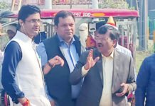 नगर आयुक्त ने लिया औद्योगिक क्षेत्रों का जायजा, उद्यमियों की सुनी समस्या