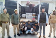 हरियाणा से टेंपो में भरकर ला रहा था हरियाणा शराब की पेटी