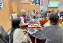 औद्योगिक विकास राज्यमंत्री ने की यमुना प्राधिकरण की योजनाओं की समीक्षा