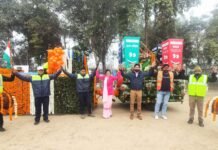 अपर जिलाधिकारी रितु सुहास के नेतृत्व में झांकी निकाल कर दिया स्वच्छता का संदेश