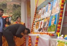 नगर आयुक्त डॉ. नितिन गौड़ ने गणतंत्र दिवस कार्यक्रम में शहीदों को किया नमन, शहरवासियों को दी शुभकामनाएं