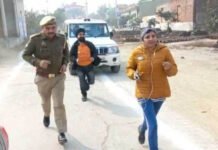मैराथन रन फॉर जी 20 में एडीएम प्रशासन ऋतु सुहास ने लगाई दौड़