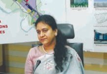 किसानों को लीज प्लान जारी करने में देरी पर सीईओ ने लगाई कड़ी फटकार