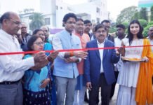 फ्लॉवर शो में अर्बन गार्डनिंग व फूलों की खुशबू ने बिखेरी सतरंगी छटा