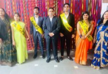 फेयरवेल पार्टी में छात्र-छात्राओं ने मचाई धूम