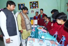 गौतम पब्लिक स्कूल वार्षिक प्रदर्शनी अभिव्यक्ति में बच्चों ने तैयार किया स्मार्ट सिटी व वाटर ट्रीटमेंट प्लांट का मॉडल