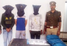 मां की बिमारी में हुए कर्ज से परेशान पूर्व कर्मचारी ने मैनेजर से लाखों की लूट