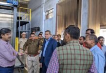 आबकारी आयुक्त ने किया मोहन मीकिंग एवं मानव ब्रेवरी का निरीक्षण