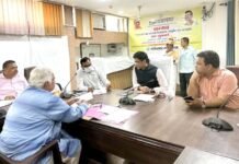 संभव जनसुनवाई में नगर आयुक्त ने सुनी जनता की समस्या