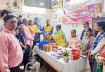 पार्षद मनोज गोयल ने टीबी रोग ग्रस्त बच्चों को बांटे पुष्टाहार