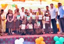 हर स्कूल के शिक्षक अपने विद्यालय वाले क्षेत्र का करें अध्ययन: नरेंद्र कश्यप