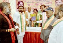 जनसंपर्क अभियान में भाजपा महापौर प्रत्याशी सुनीता दयाल ने झोंकी ताकत