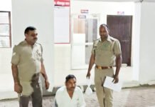 नगर निकाय चुनाव: अवैध शराब के ठिकानों पर ताबड़तोड़ दबिशें