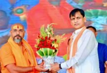 पांव जो निकला गांव से…यूं बने ब्रावो फार्मा के सीमडी राकेश पांडे मानद प्रोफेसर