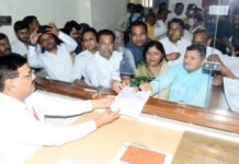 करोड़पति मेयर प्रत्याशी: भाजपा से सुनीता, कांग्रेस से पुष्पा, सपा से पूनम, बसपा से निसारा ने किया नामांकन