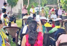 वार्ड-72 प्रत्याशी कुसुम गोयल को जिताने का क्षेत्र की जनता ने लिया संकल्प