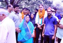मधुबन बापूधाम में बुद्ध पूर्णिमा महोत्सव में सिकंदर यादव का हुआ स्वागत