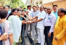 पार्षद कुसुम मनोज गोयल ने पानी की नई पाइप लाइन डालने के कार्य का किया शुभारंभ